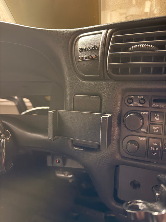 Second gen S10 airbag blanking plate with Holley 3.5 handheld mount